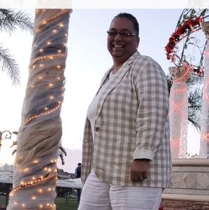 Meet your Posher, Treva